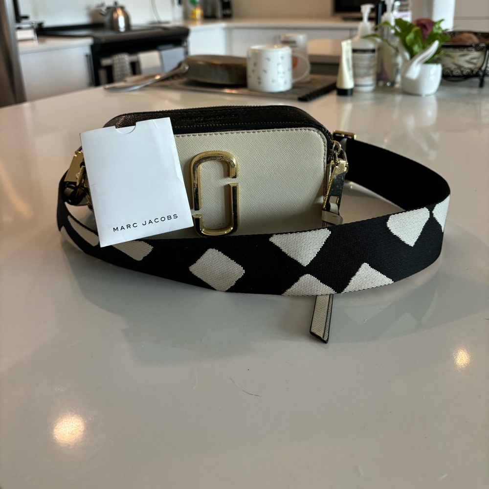 Marc Jacobs The Snapshot Bag in Cream